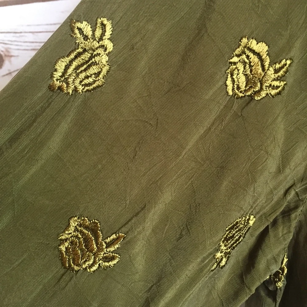 JOHNNY WAS Olive Green ROSES Embroidered Top - Picture 5 of 8